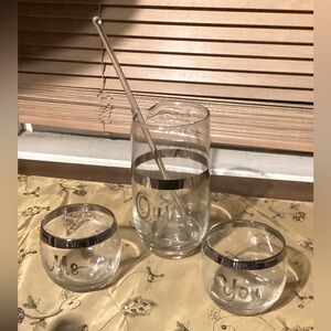 Vintage MCM silver banded Dorothy Thorpe bare ware drink set